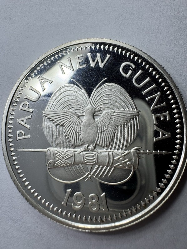 1981 Papua New Guinea PROOF Silver 5 Kina Coin Intl. Year of the Child .925