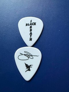 ((( BLACK SABBATH ))) IOMMI / VIP guitar pick VERY RARE!!!