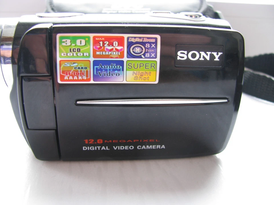 SONY DIGITAL VIDEO CAMERA 12.0 MP Handycam + 16gb Card - Tested & Working - Image 2 of 4