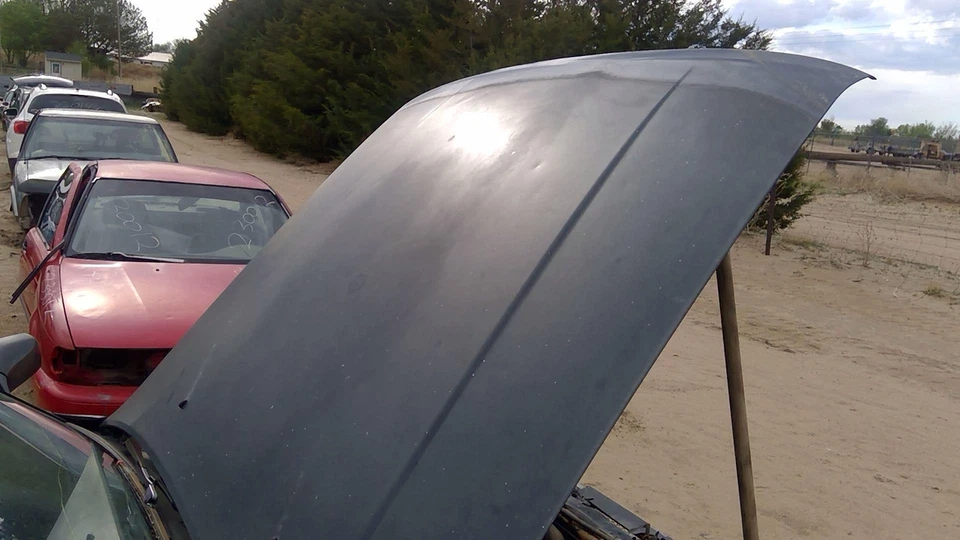 Оригинальный зеленый капот Mitsubishi Galant Vr-4 1989 1990 1991 1992 1993 годов выпуска - Изображение 2 из 4