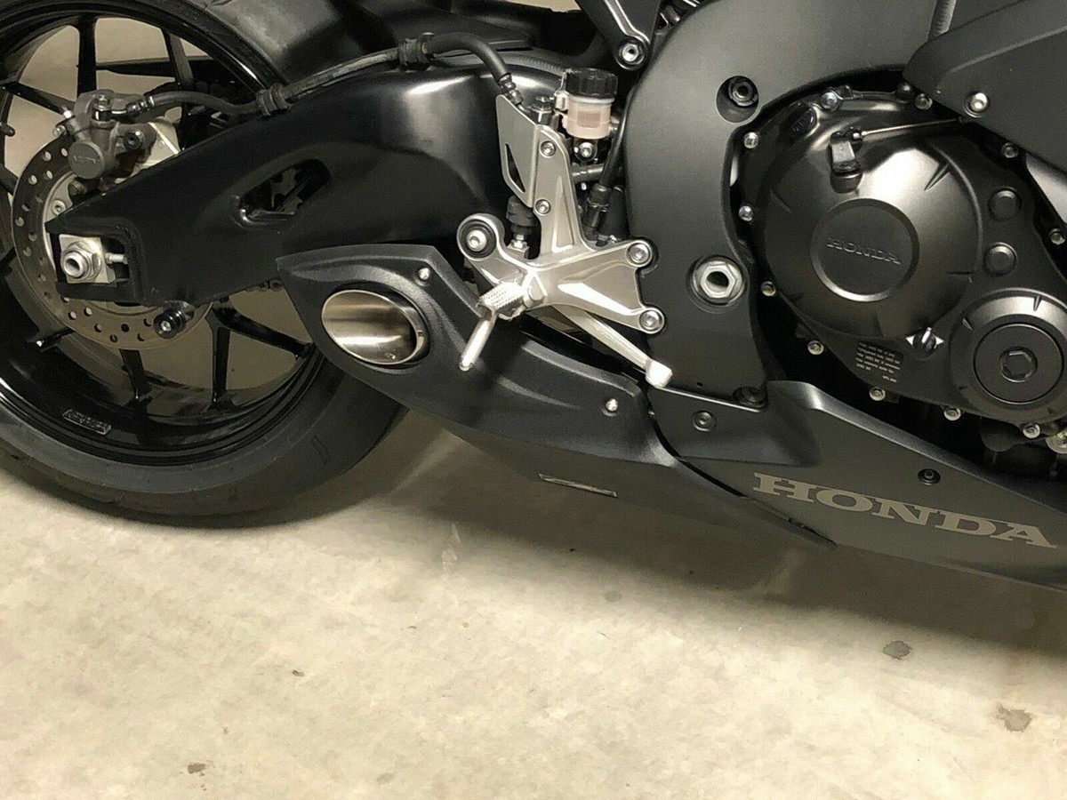 CS Racing エキゾーストシステム Honda CBR1000RR-R Honda CBR1000RR 2012-13 (12-16 USA) CS Racing Exhaust Slip