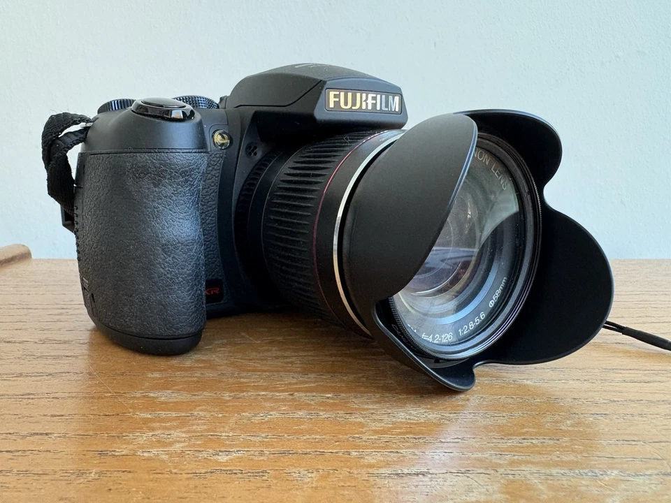Fuji FinePix HS20EXR D-SLR style Digital Bridge Camera 30x 24-720mm Lens VGC. - Image 4 of 4