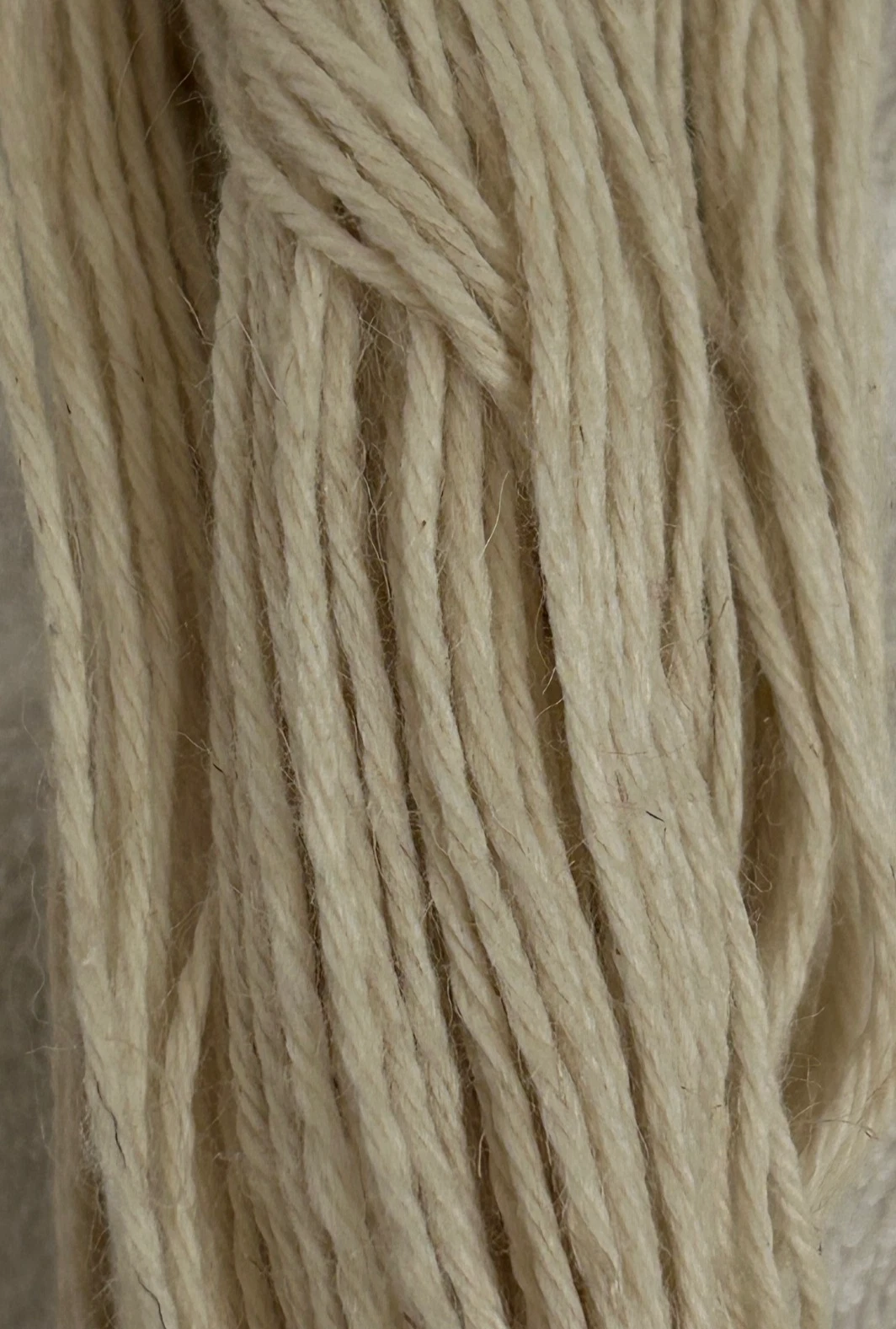 Large Skein #4 Peru Semi-Soft Aran Wool Alpaca Yarn Mix 8.5oz 240gr 412 Cream A image 1