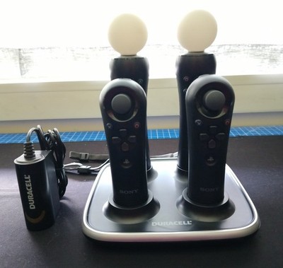 Playstation 3/4  Ps3/4 - 2x Controller Move Motion 2x Motion Plus mit Lade......