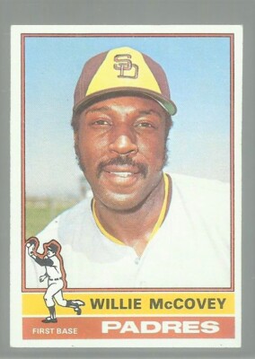 1976 TOPPS BASEBALL  #520  WILLIE McCOVEY  HOF  NM+  SAN DIEGO PADRES  KEY CARD