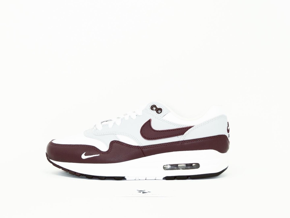 air max 1 wolf grey brown