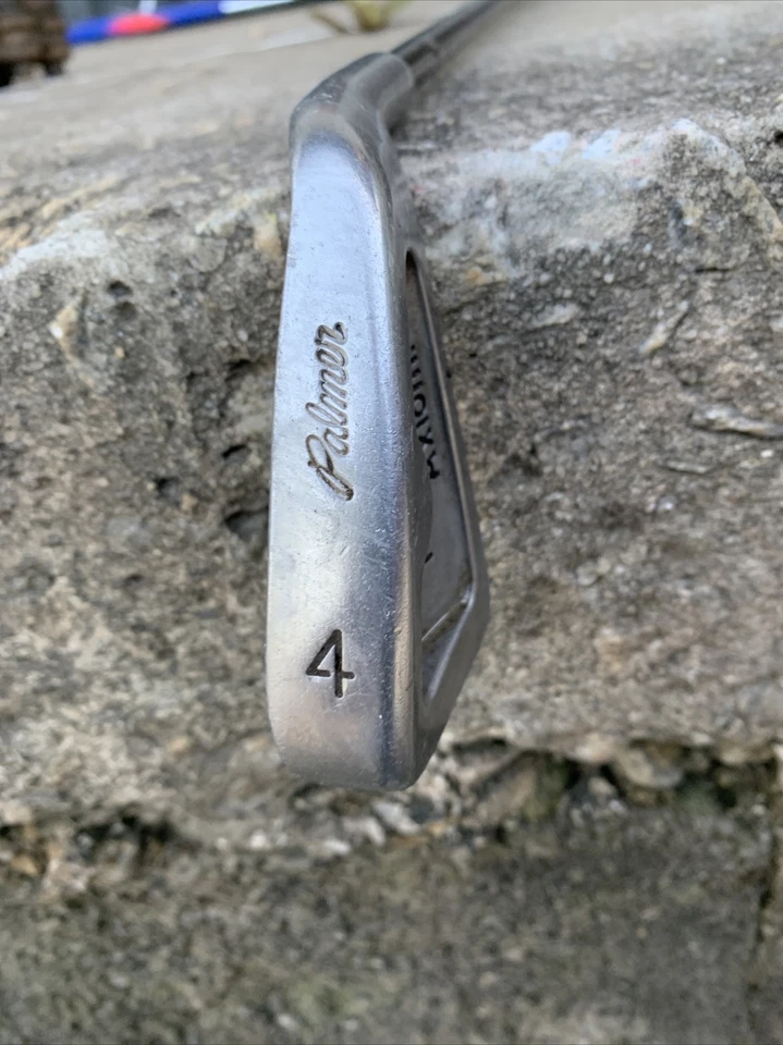 Arnold Palmer The Axiom 4 Hierro Rígido Flex Varilla Grafito Gamuza Avon Grip Foto 2 de 4