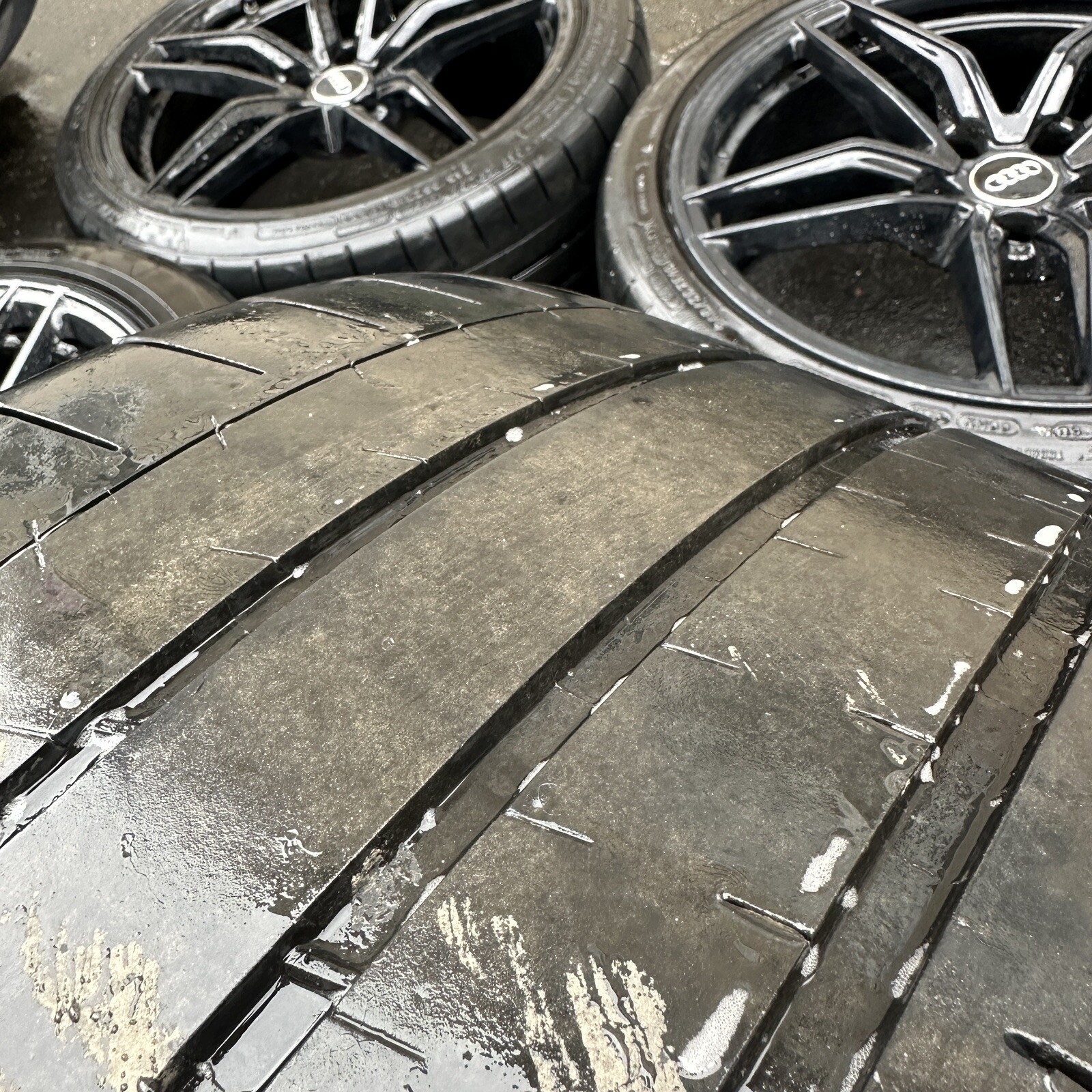 Audi R8 v10+ wheels