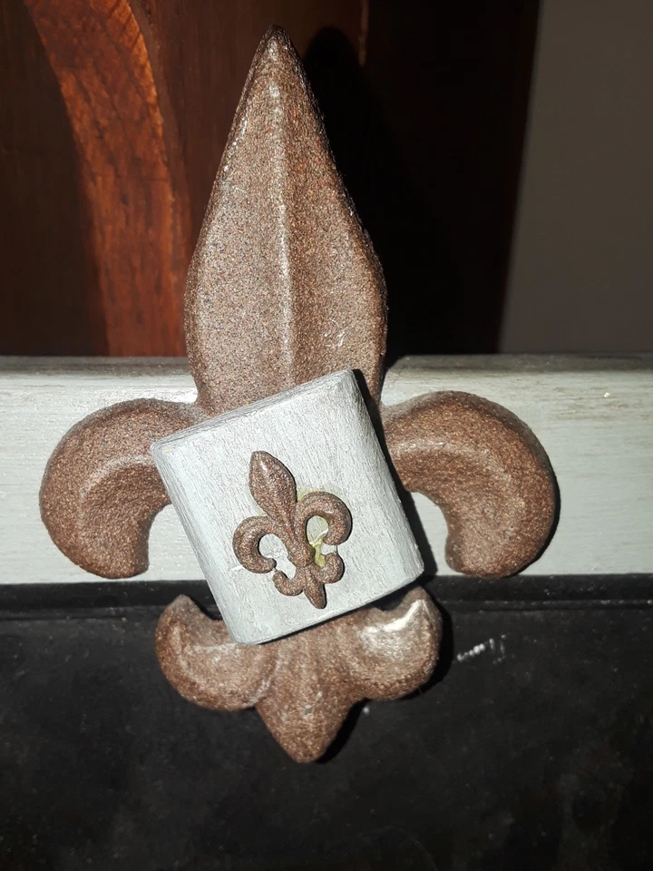 Decorative Fleur De Lis  Chalkboard Rectangular   14" X 10" Frame  - Image 3 of 4