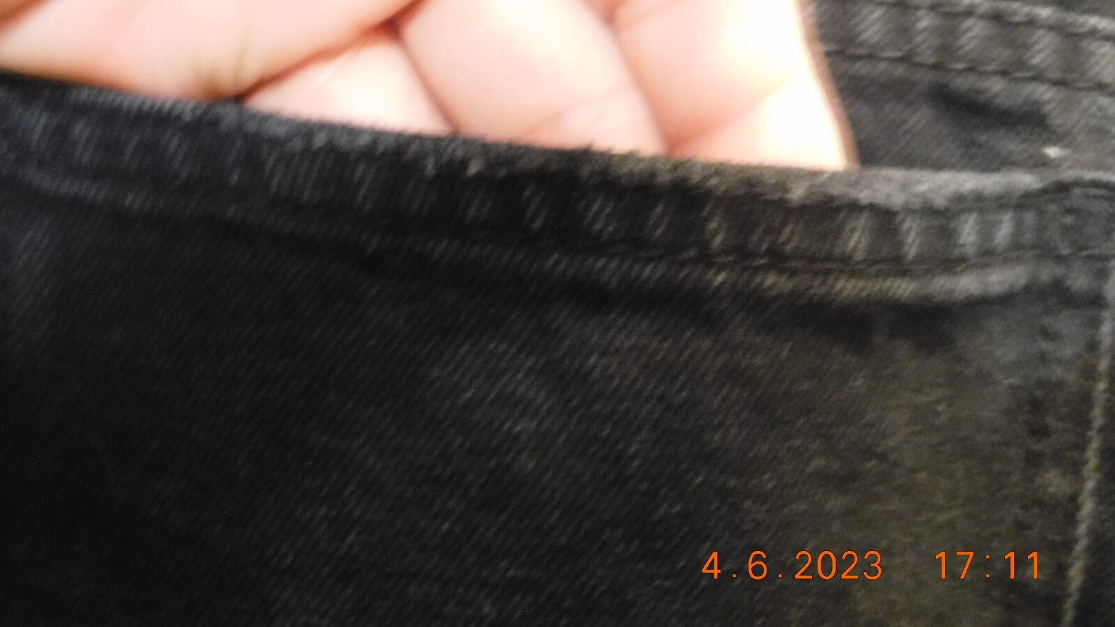 Picture 4 of 6