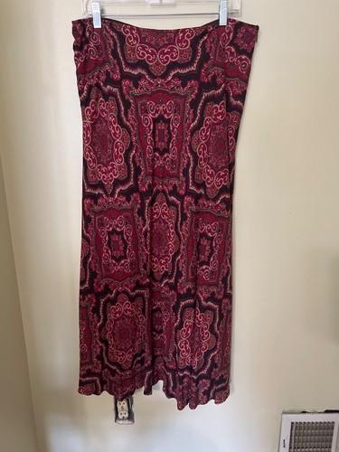 Falda midi de cachemira roja y negra de colección talla 16 East 5th Boho - Imagen 6 de 9