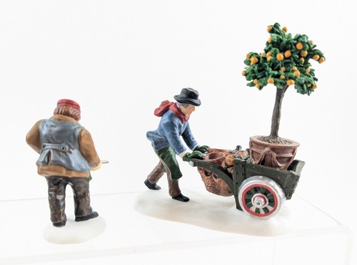 Dept 56 DIcken's Village - Master Gardeners - Set of 2 - NIB - Picture 5 of 6