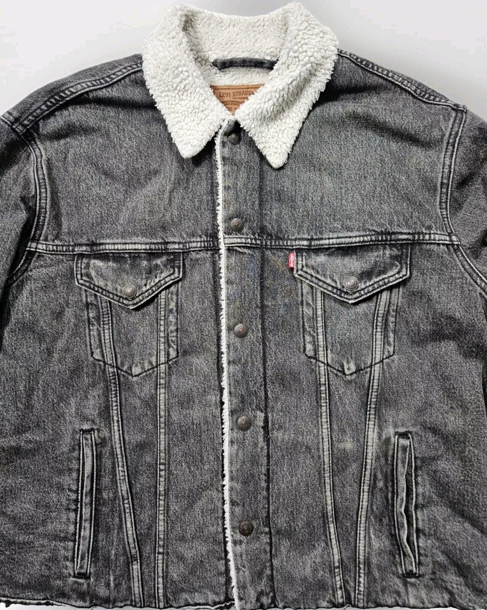 Levi's Premium Black Vintage Boxy Fit Sherpa Lined Denim Trucker