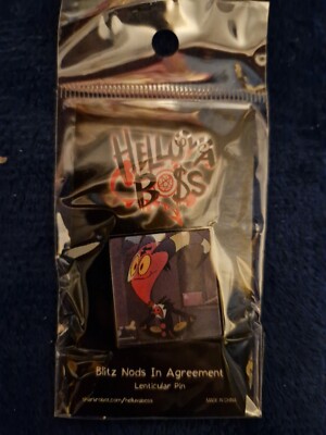 Ungeöffnete Helluva Boss Lenticular Pin ''Blitz nickt in Übereinstimmung''