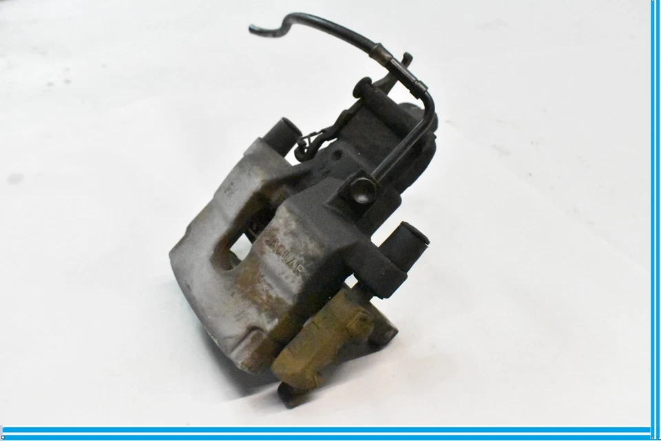 Right Rear Brake Caliper OEM 2007 2008 2009 Jaguar XK - Image 4 of 4