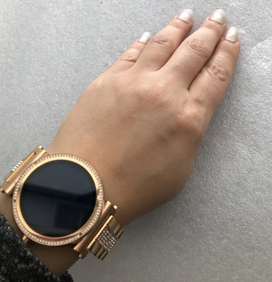 Đồng Hồ Thông Minh Nữ Michael Kors Smart Watch Dòng Sofie #44 Đồng Hồ Thông Minh Nữ Michael Kors Smart Watch Dòng Sofie