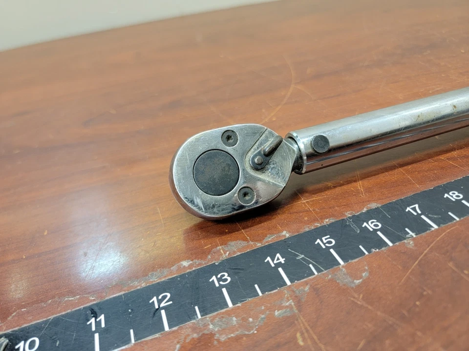 Kobalt 337334 1/2" Drive 50-250 Ft-Lb Torque Wrench - Image 2 of 4