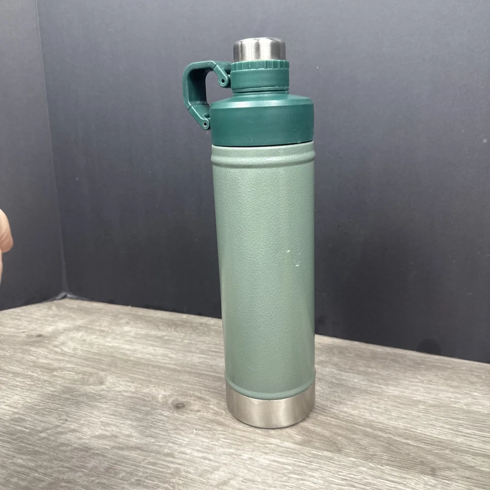 Stanley Classic Stainless Steel Vacuum Insulated Water Bottle Hammertone Green - Image 3 of 4