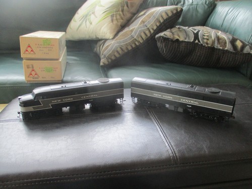 Juego diésel Amer Models NYC FA-2 FB-2 1048 3348 (8/6/25) escala DC | Zustand: Used
