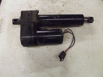 Deines Magnum 2000 Electric Lift