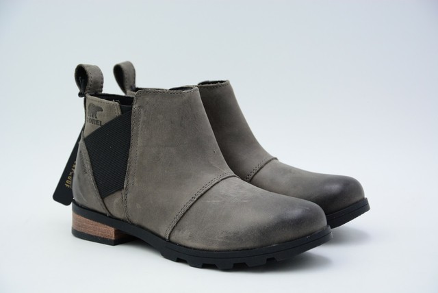 women's emelie chelsea boot