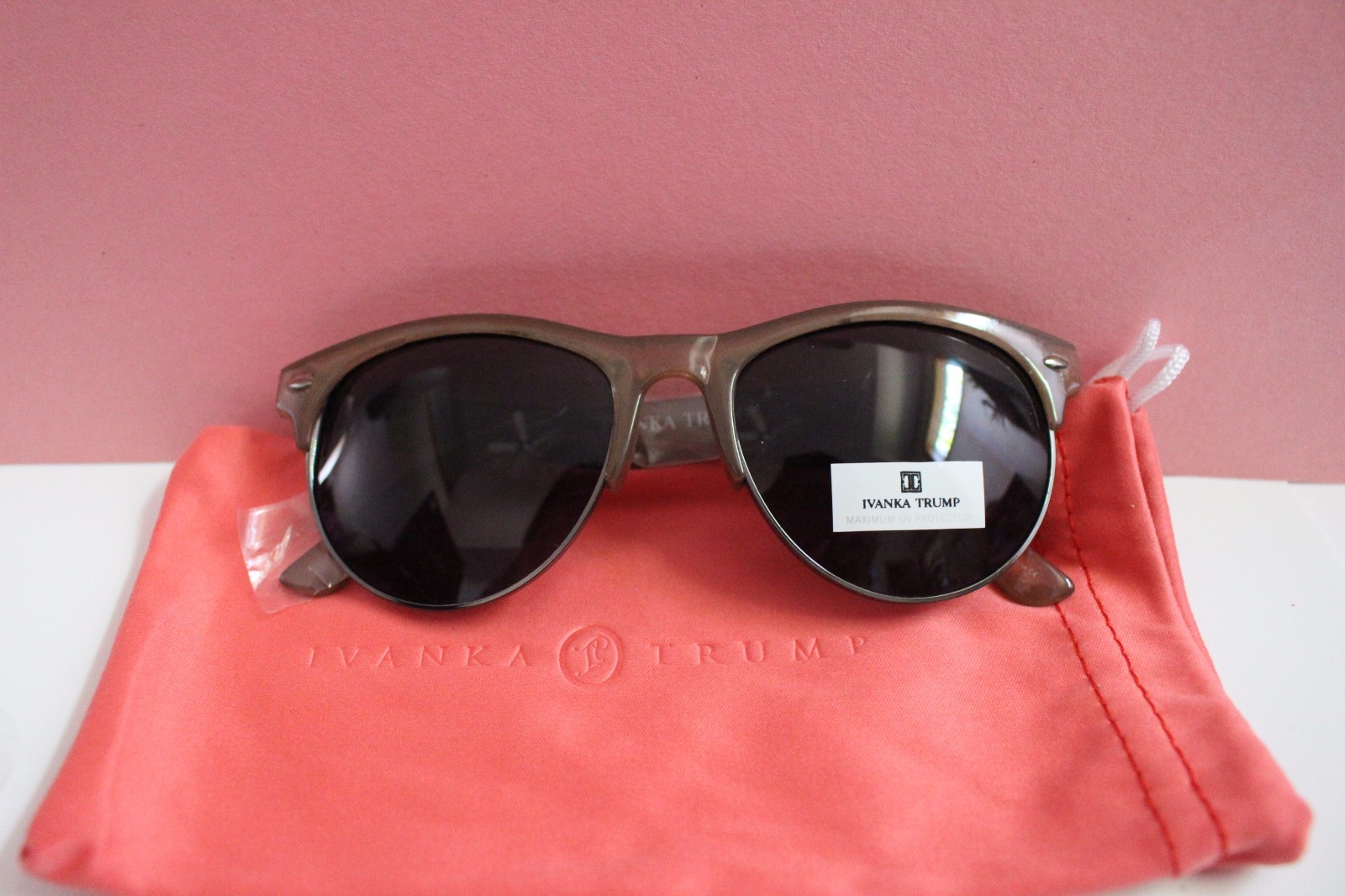 RARE, Ivanka Trump IT 098 54 Women's sunglasses Gray Lens Almond Color Frame