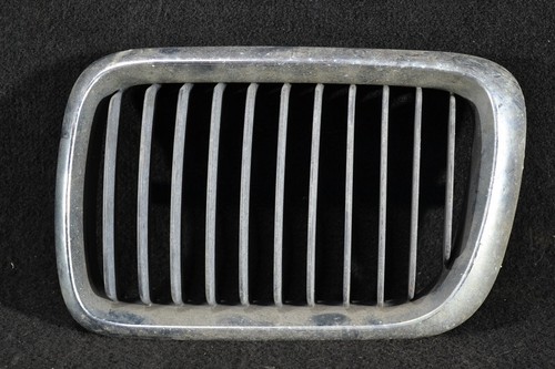 BMW E36 Kühlergrill Frontgrill Grill Niere links 8195093 (#30)