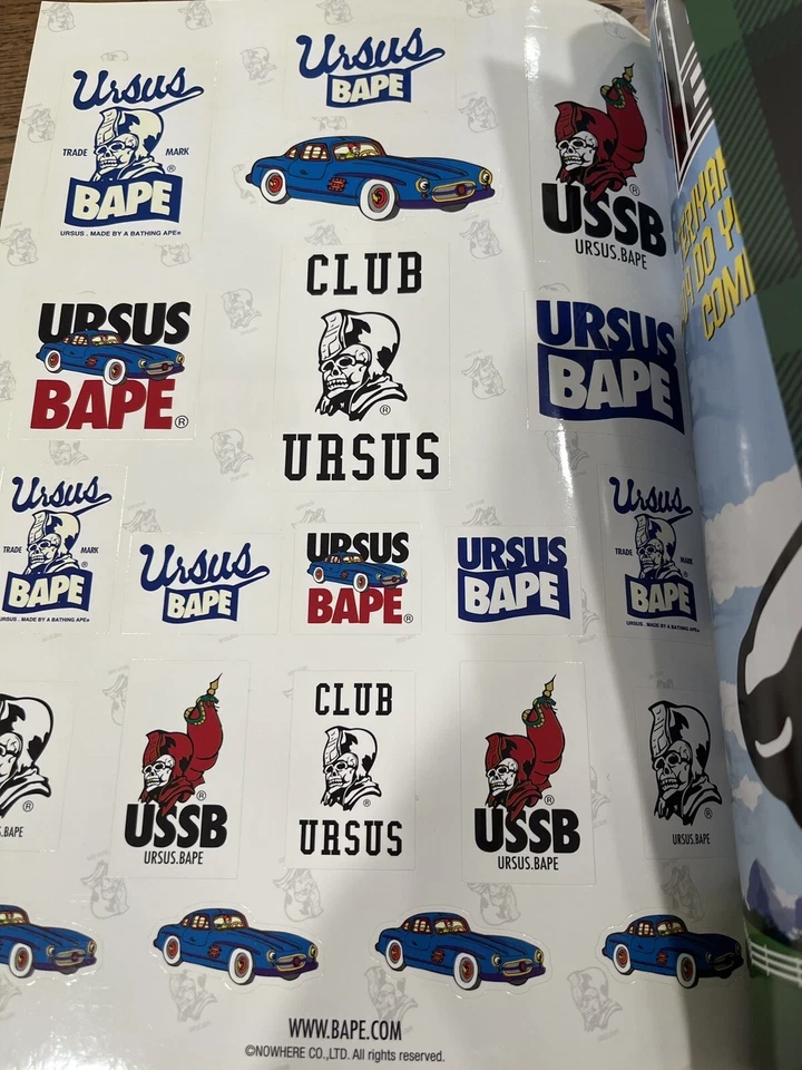 *A BATHING APE 2009 WINTER COLLECTION e-MOOK MAGAZINE WITH WATCH AND STICKER CIB - Image 4 of 4