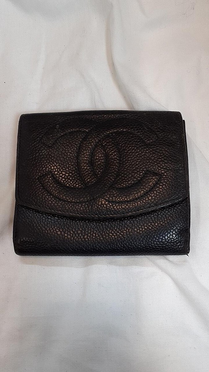 Authentic Chanel Caviar Skin Compact Wallet Black CoCo Mark