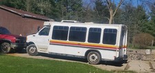2003 Ford/ELF Bus FWD 7.3L Diesel Powerstroke Runs/Drives 10 Lug Clear Title 