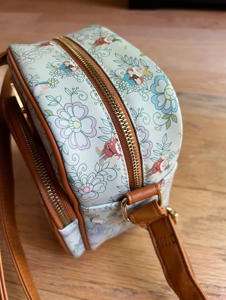 Loungefly Disney Snow White Dwarfs Crossbody Bag - Image 4 of 4