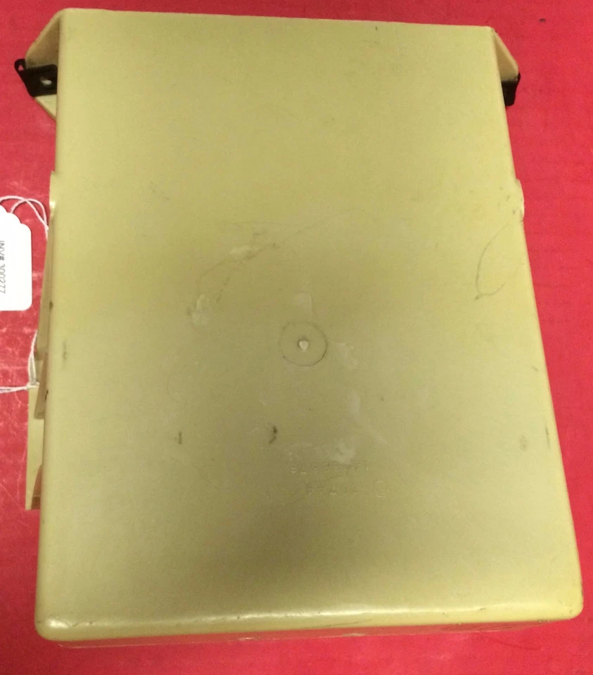 1984-1989 C4 CORVETTE ECM монтажный кронштейн L98 CPU EDC GM # 14062576 i125 - Изображение 2 из 4