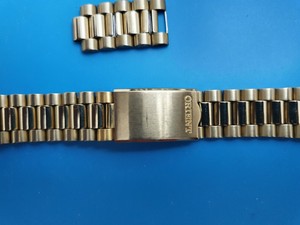 orient day date blue