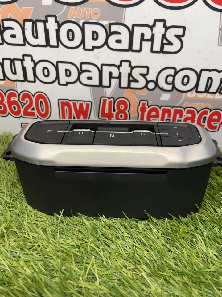 ✅ 2023 GMC ACADIA Electronic Transmission Shifter PN: 85118216 OEM - Image 2 of 4