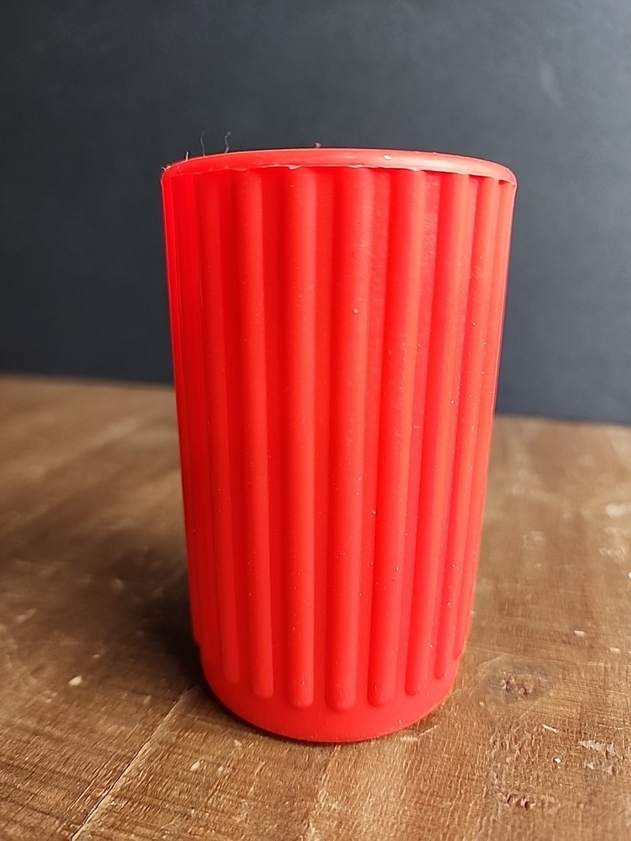 Yahtzee Shaker Red Dice Cup 1998 Hasbro Replacement Game Part Cup
