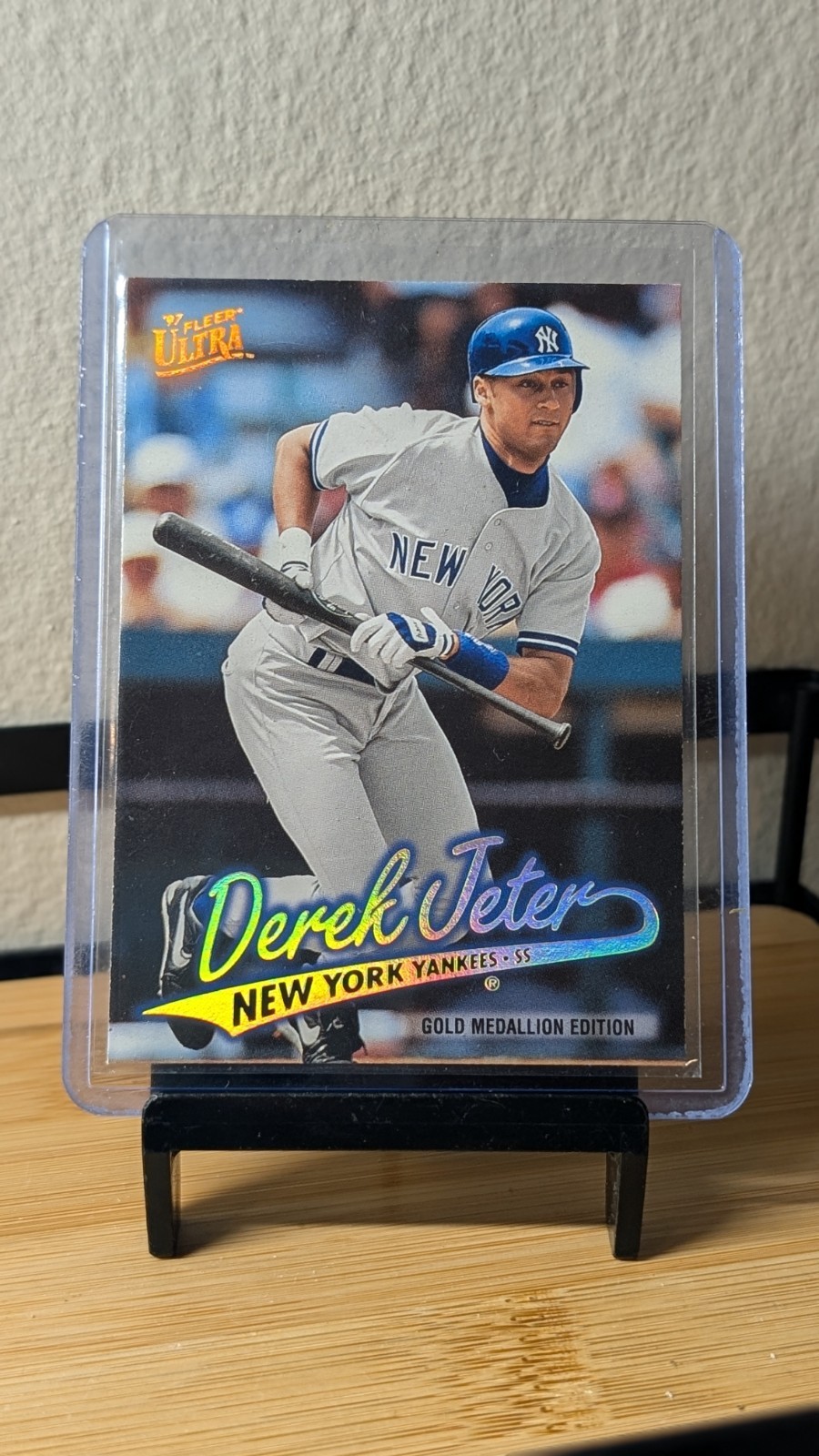 1997 Fleer Ultra - Derek Jeter #G99 Gold Medallion Edition
