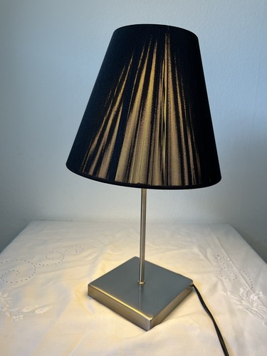 Kleine Tischleuchte, Nachttischlampe - Bild 3 von 8