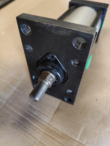 Numatics ZF-879696-15 Cilindro pneumatico F1AL-02A1C-AAA2 FORO 2 TEMPI 2.000 - Foto 5 di 5