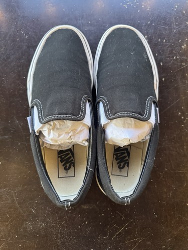 Vans Classic Slip-On Shoes Black Unisex Size 7 Men / 8.5 Women Canvas