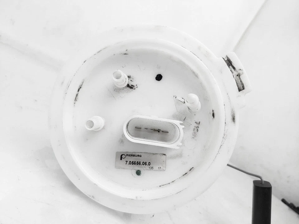 2007-2011 Volkswagen Golf Gti Gas Fuel Tankmounted Fuel Pump 1K0-919-051-Da - Image 2 of 4