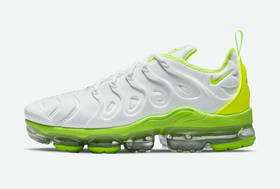 Nike vapormax green and best sale white
