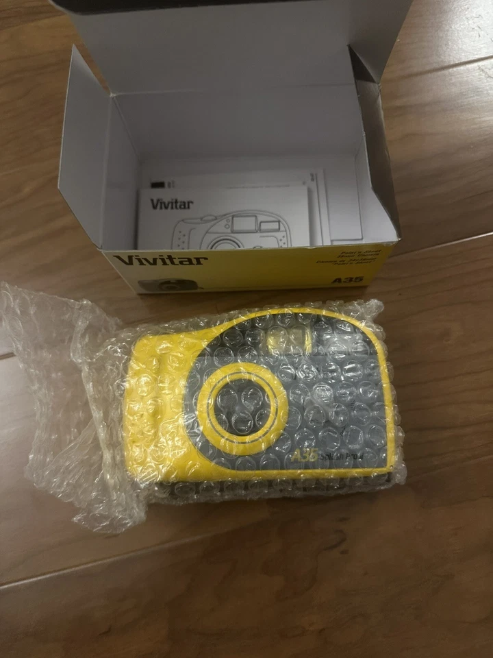 Vivitar A35 Splash Proof Point and Shoot 35mm Film Camera - Image 2 of 2