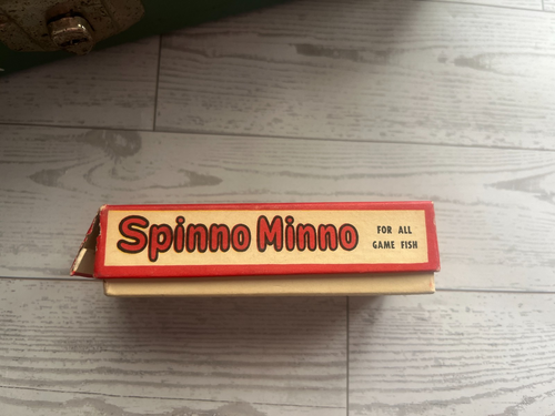 Vintage Spinno Minno 604 Pastel Blue Gold Lure 4 Rib with Box – Scarce Color - Picture 10 of 12
