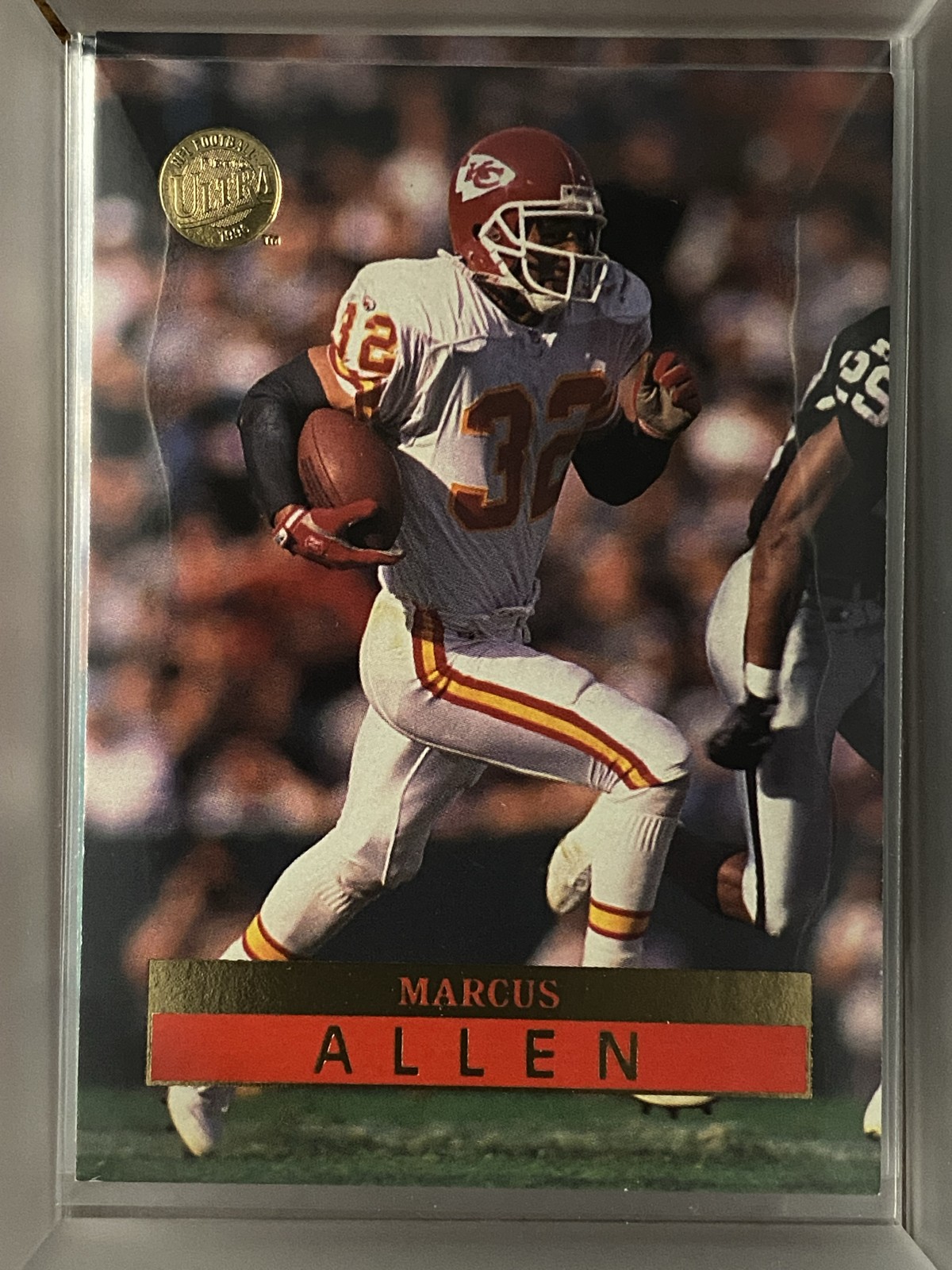 1996 Fleer Ultra - Marcus Allen #74 - FREE SHIPPING