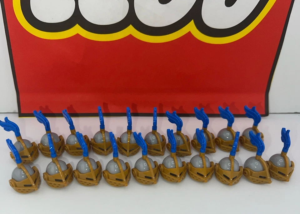 Lego Castillo Gris Azulado Claro Casco con Oro Plata Visera Punta Azul 60 un. Foto 2 de 3