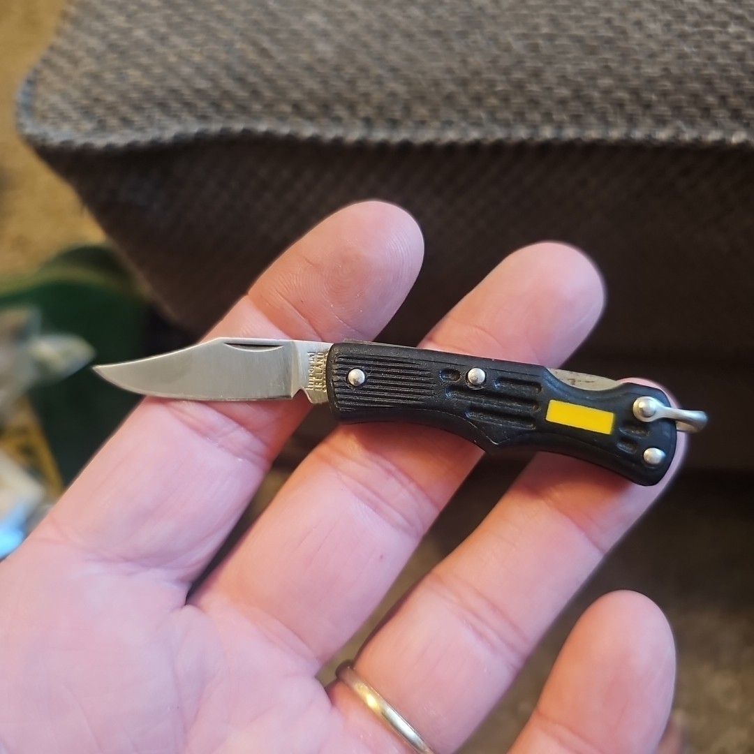 IMPERIAL Ireland Lockback Stainless Steel Black 4