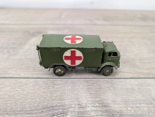 Vintage Dinky Toys Meccano No. 626 Service Ambulance England Diecast