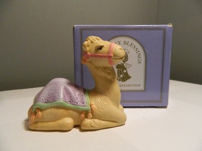 Avon 3'' x 1 1/2'' x 3'' CAMEL HEAVENLY BLESSINGS NATIVITY COLLECTION FIGURINE