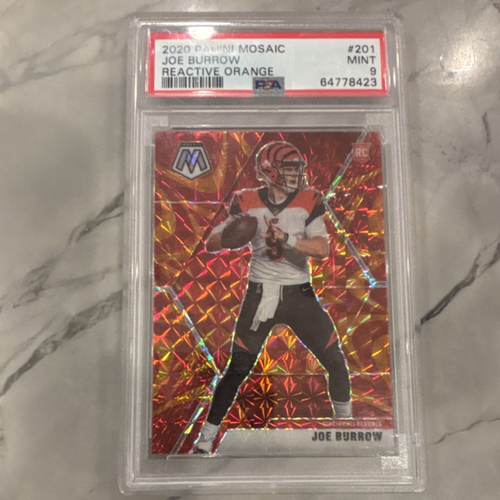 2020 Panini Mosaic Joe Burrow #201 Reactive Orange Prizm Rookie PSA 9