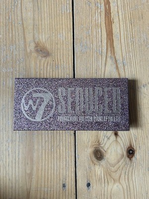 W7 Seduced   Provocative Pressed Pigment Palette (ABH Sultry Dupe)